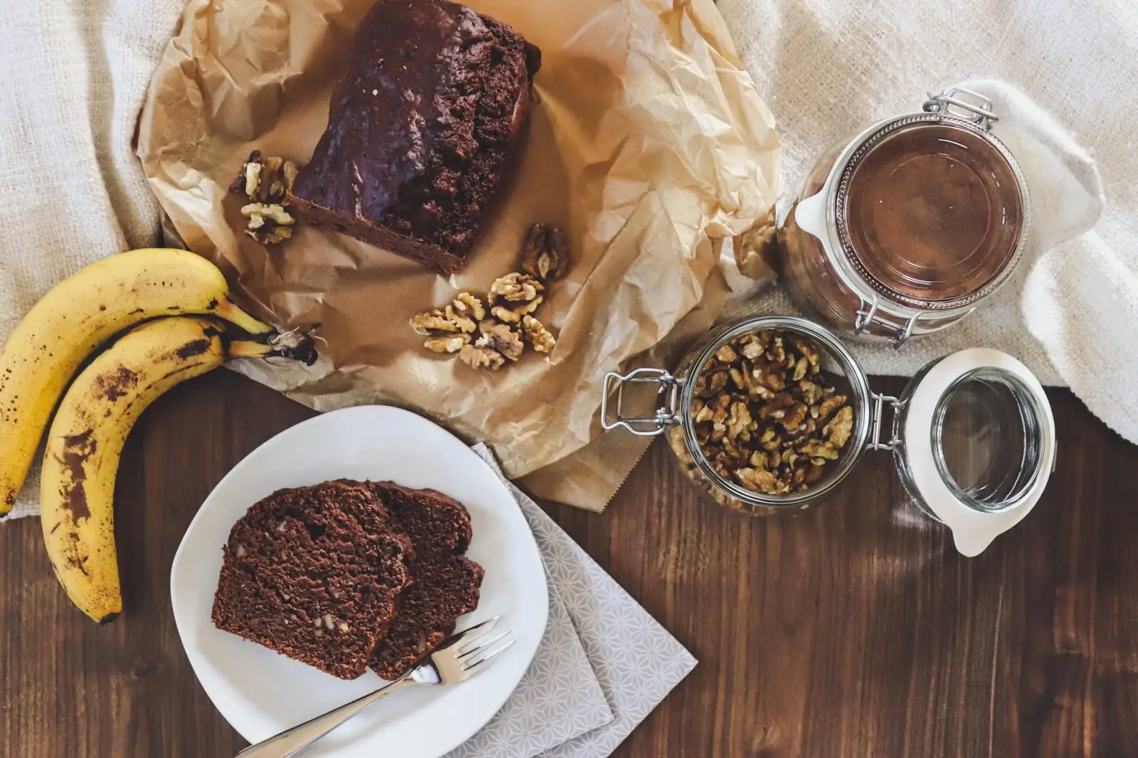 FRÜHSTÜCKSKUCHEN SCHOKOLADENKUCHEN MIT BANANE